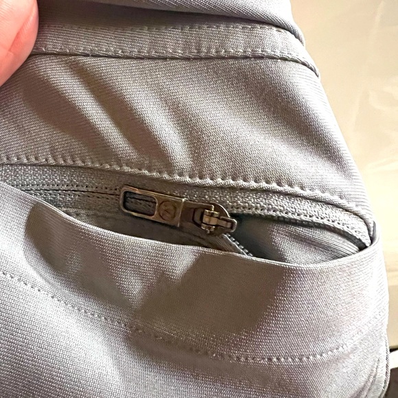 Bundle 2 pairs - Lululemon ABC Pant Classic Fit Warpstreme 1 Black 1Greyslate - Picture 4 of 5